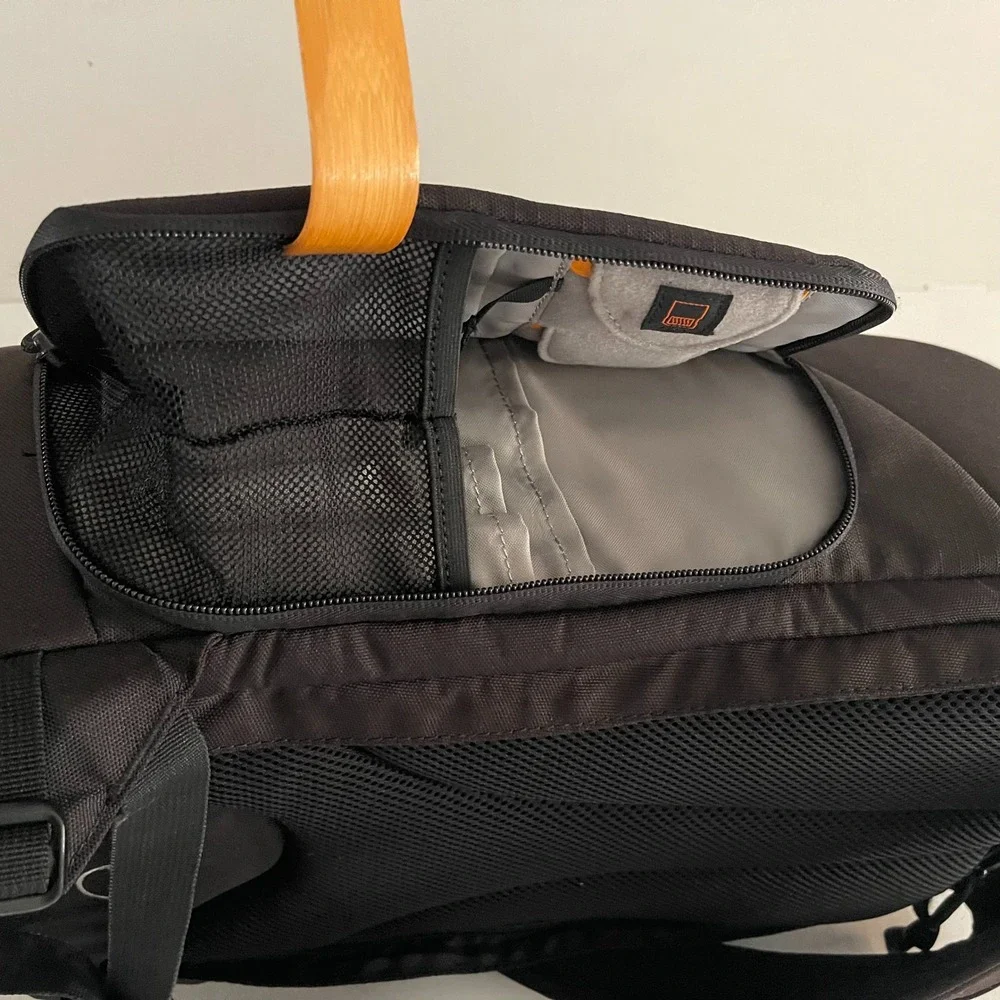 Lowepro flipside 300
